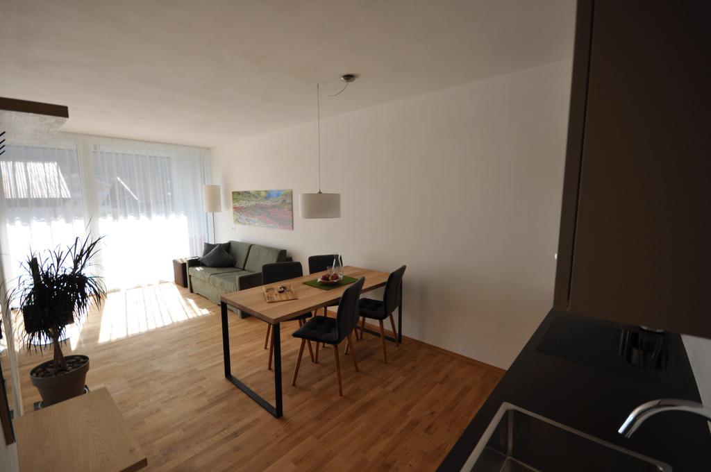 Alpenchalet Apartments 帕尔奇内斯 外观 照片