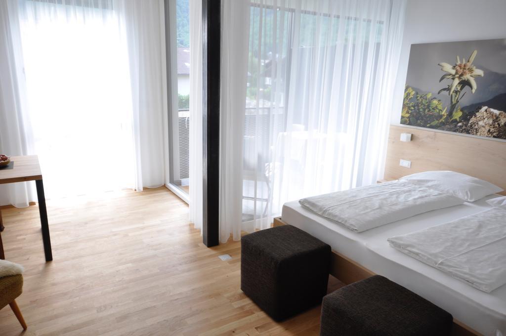 Alpenchalet Apartments 帕尔奇内斯 外观 照片
