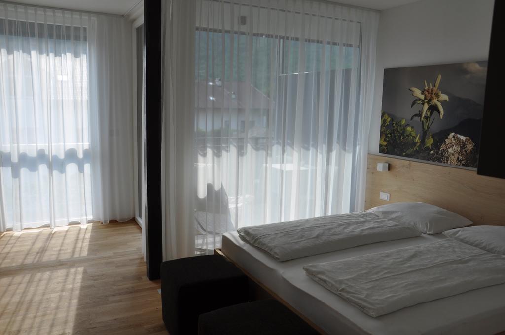 Alpenchalet Apartments 帕尔奇内斯 外观 照片
